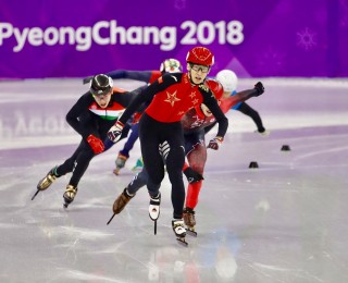 武大靖夺中国首枚平昌冬奥会金牌