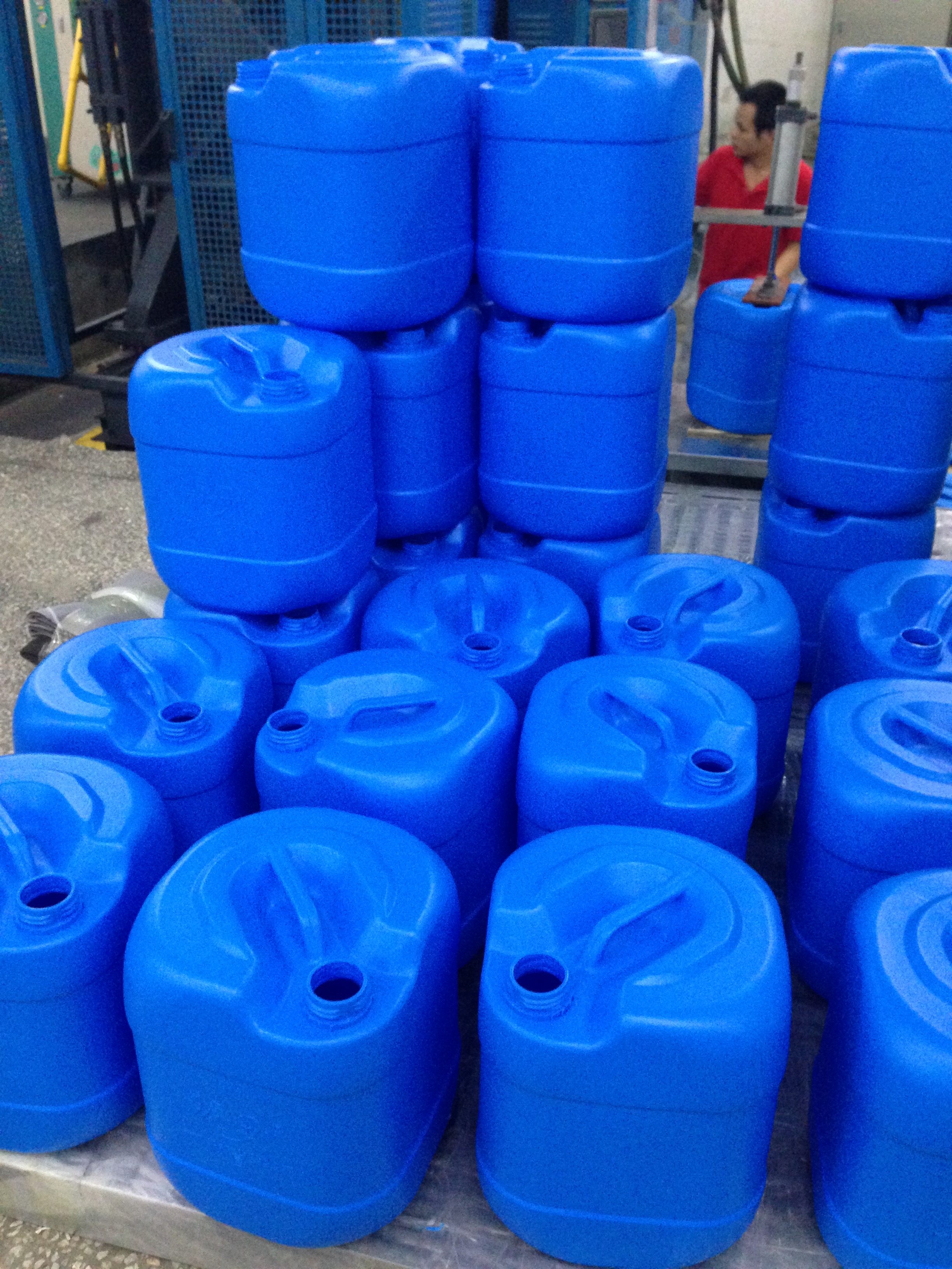 佛山现货供应环保20升蓝色酒精塑料桶20升**液包装桶