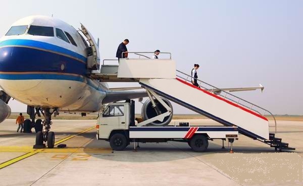 旅客登机梯