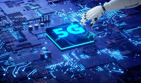 “5G+工业互联网”赋能新型工业化｜“5G+工业互联网”融合应用试点城市推动产业规模发展