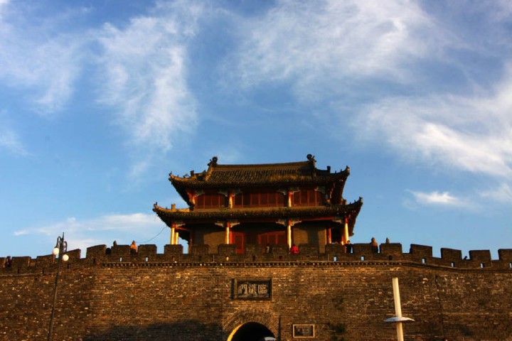 中国最完整的一座古代城池防御建筑——襄阳古城